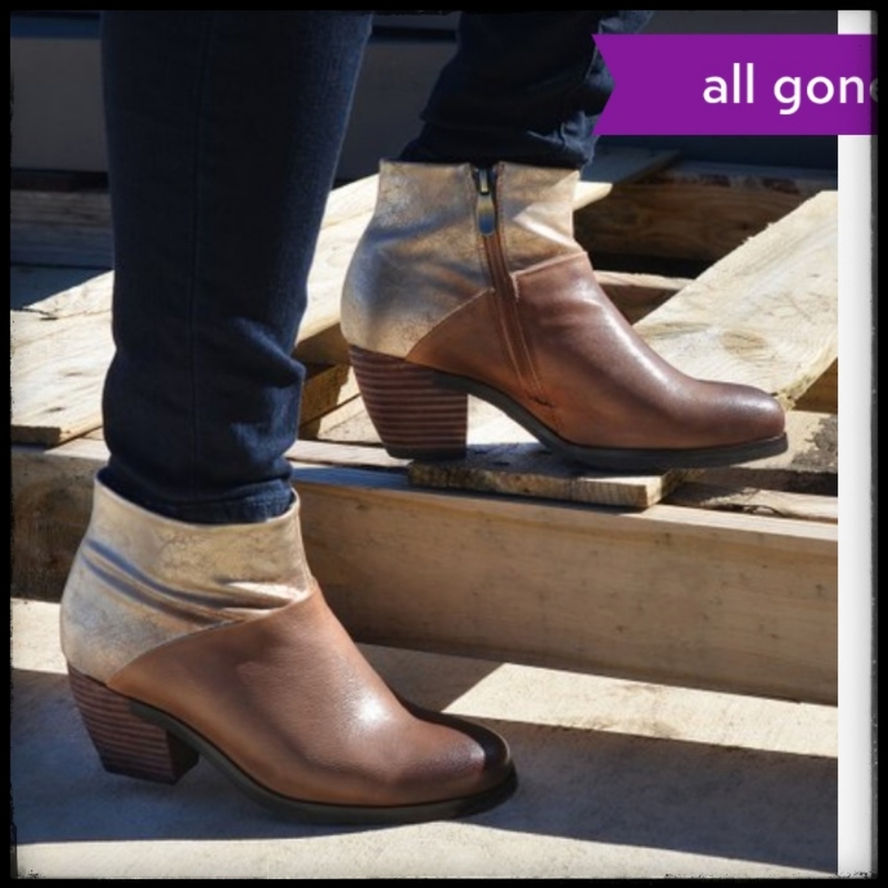 ✨ ELITE ✨ by Corkys "JOYFUL" Tan Leather Booties
